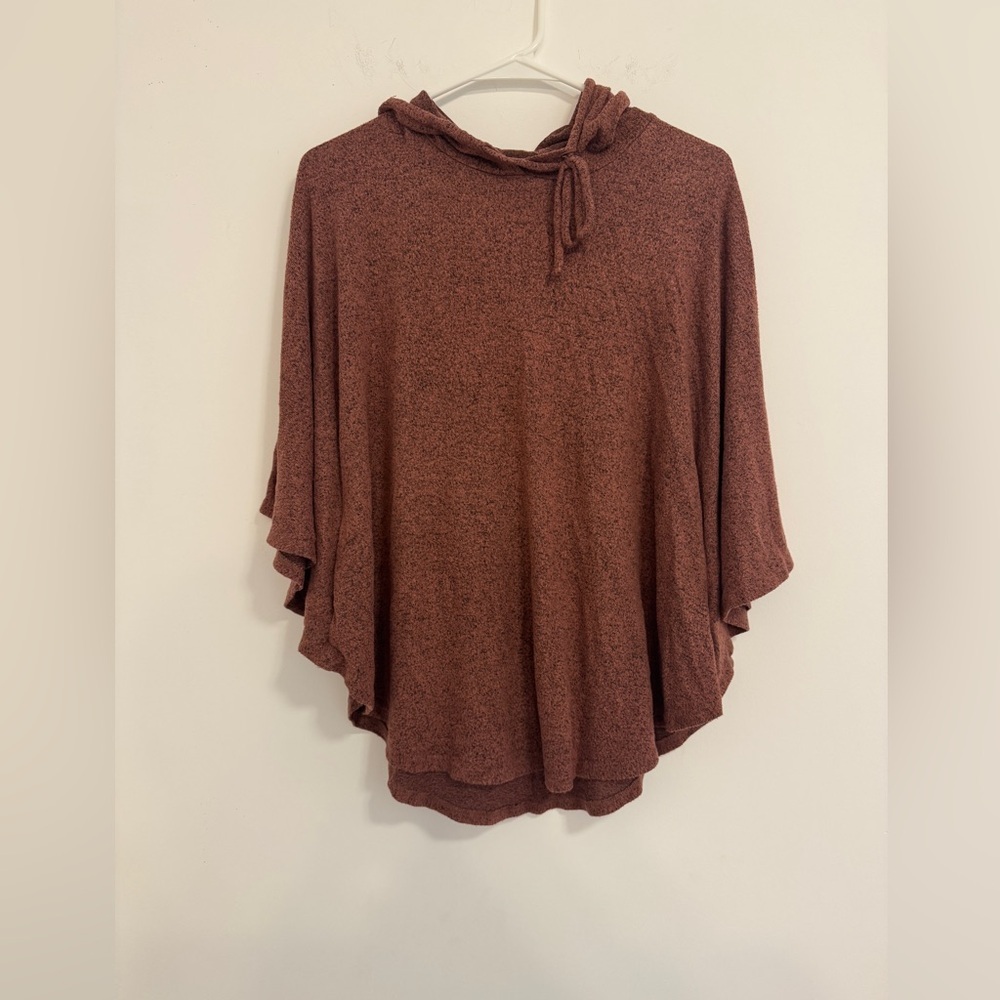 Women's charming Charlie poncho with hood
